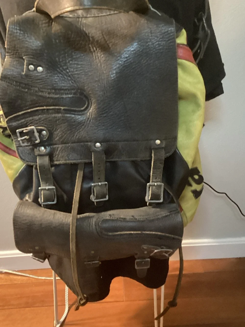 Silent People durable black